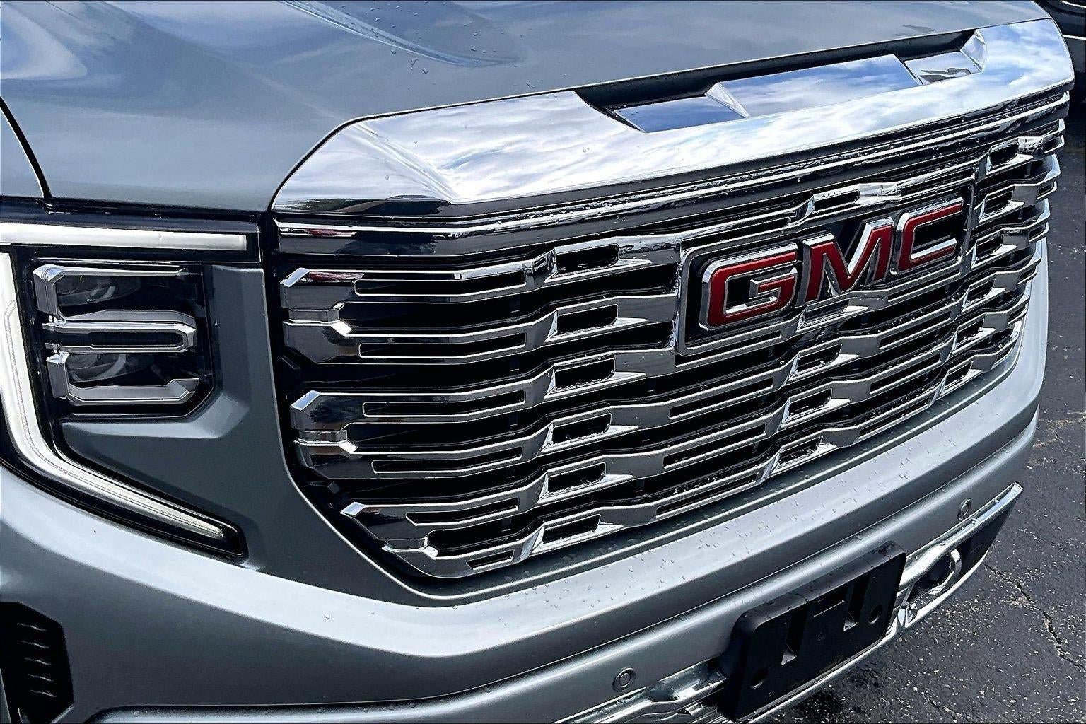 Used 2025 GMC Sierra 1500 Denali AWD/4WD image 30
