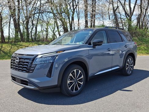 New 2026 Nissan Pathfinder Platinum AWD/4WD image 2