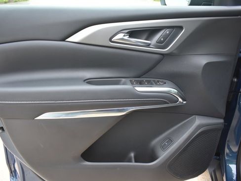 New 2026 Chevrolet Traverse LT w/ Driver Confidence Package FWD image 11