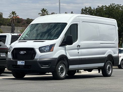 New 2026 Ford Transit 250 148 Medium Roof RWD image 7