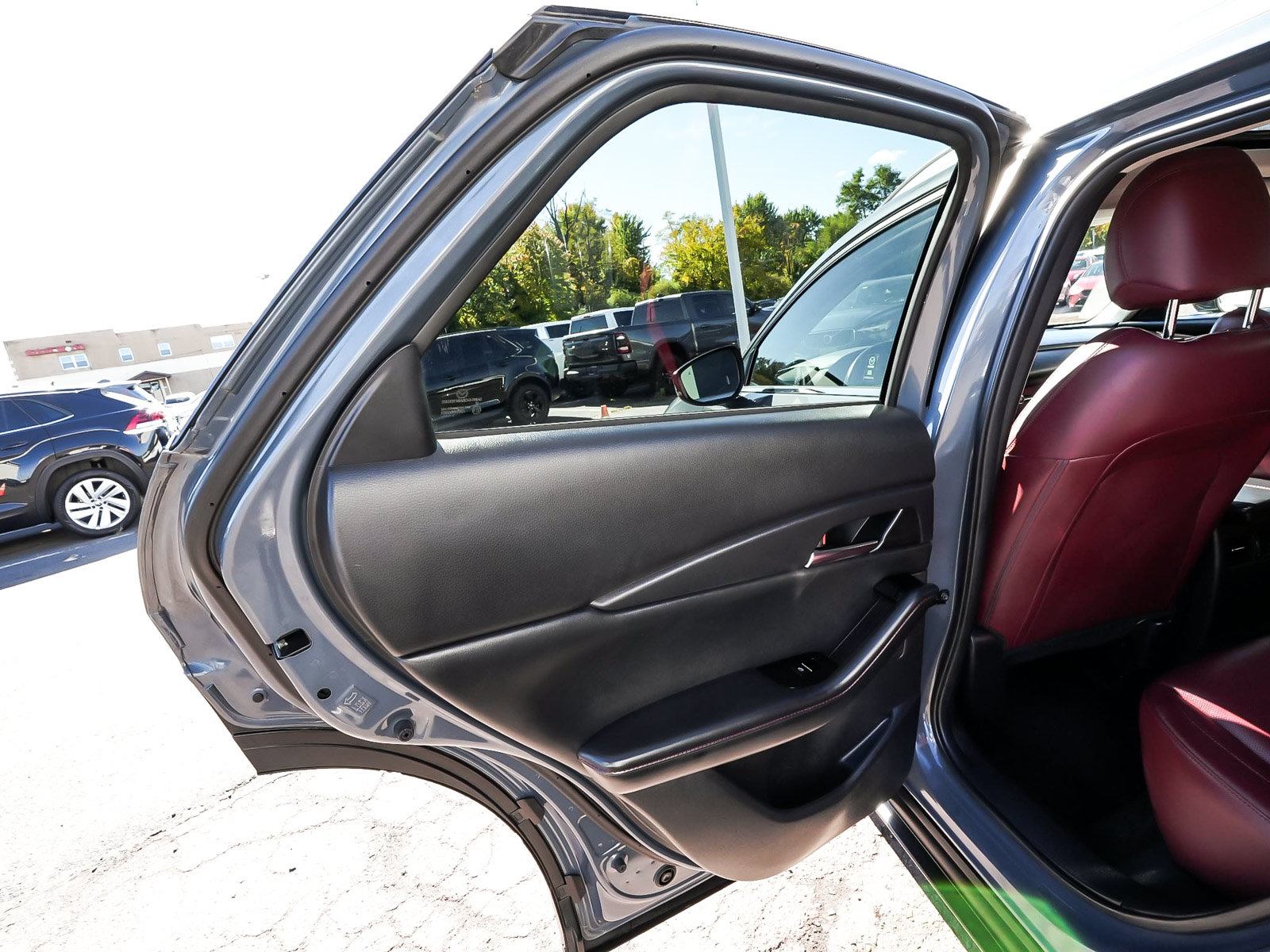 Used 2024 MAZDA CX-30 AWD 2.5 S w/ Preferred Package image 13