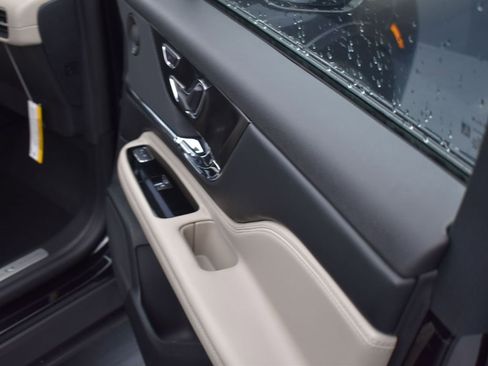 New 2026 Lincoln Corsair Grand Touring image 17