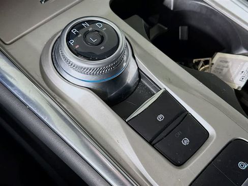 Certified 2022 Ford Explorer XLT w/ Equipment Group 202A image 19