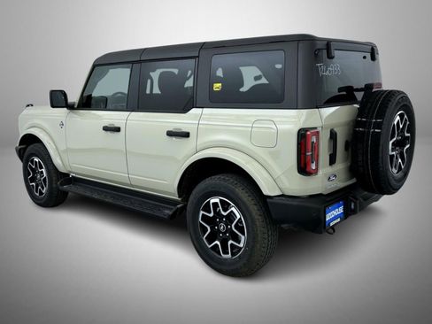 New 2026 Ford Bronco Outer Banks image 7