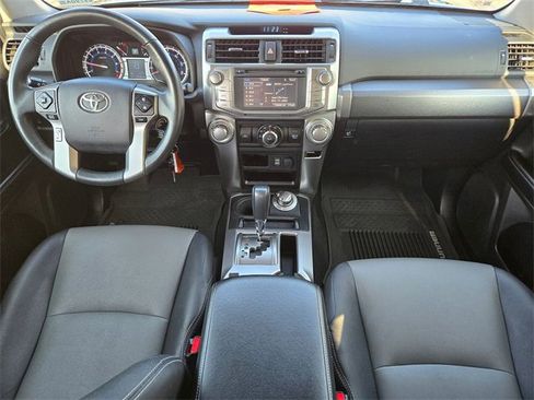 Used 2017 Toyota 4Runner SR5 Premium image 9