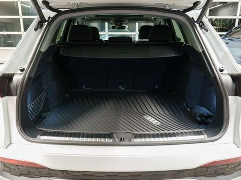 Used 2025 Audi Q5 Premium Plus image 8