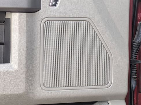 Used 2018 Ford F150 XLT w/ Equipment Group 302A Luxury image 14