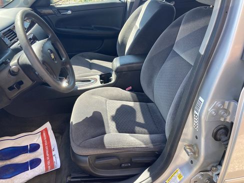 Used 2016 Chevrolet Impala LS image 8