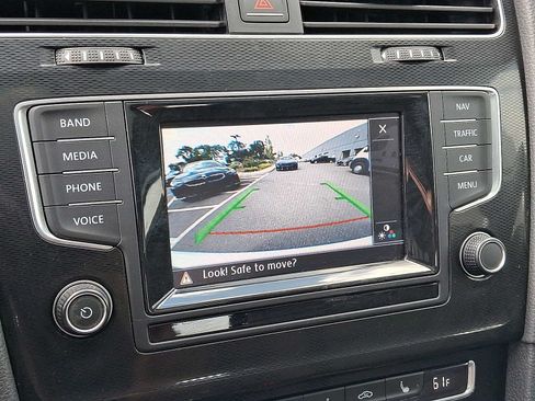 Used 2015 Volkswagen GTI S FWD image 21