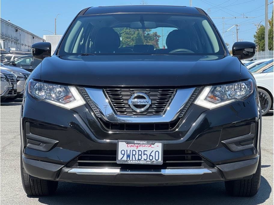 Used 2017 Nissan Rogue S FWD image 2