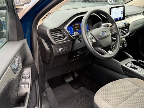 Certified 2020 Ford Escape SE Sport image 10