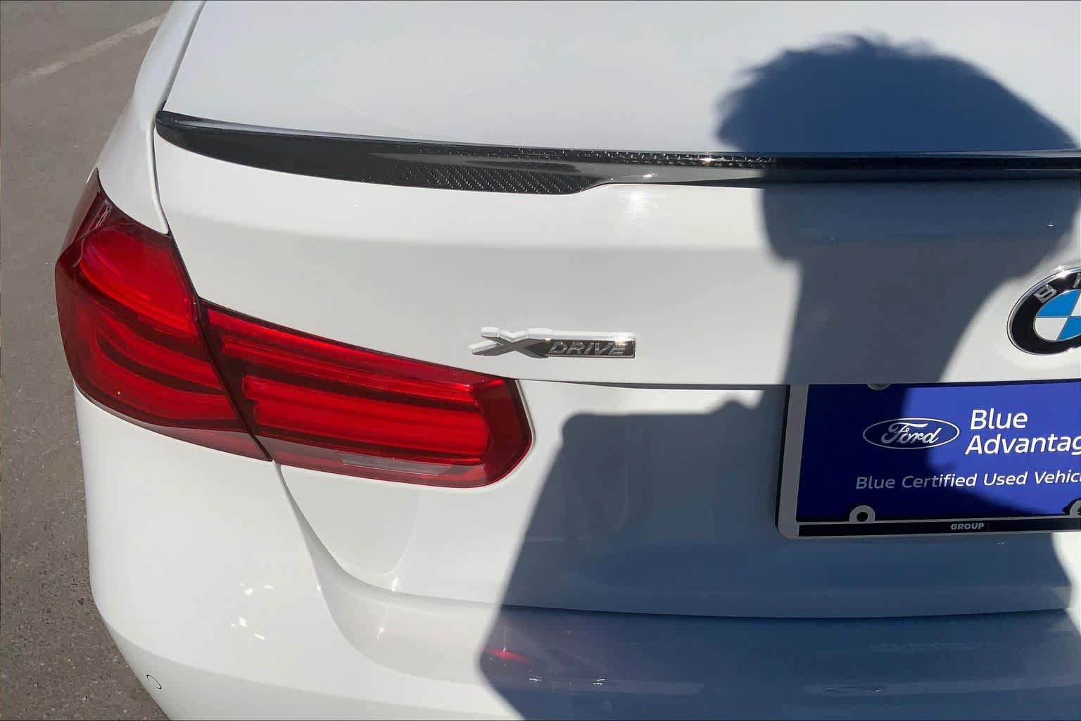 Used 2017 BMW 340i xDrive Sedan AWD/4WD image 10