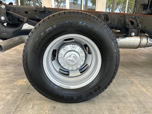 Used 2024 RAM 3500 Tradesman RWD image 18