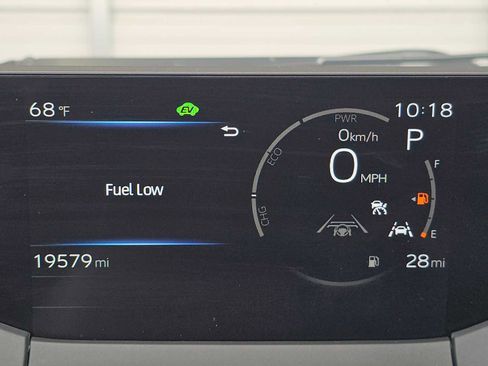 Used 2025 Toyota Prius XLE FWD image 26