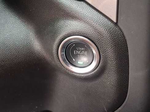 Used 2025 Chevrolet Silverado 1500 Custom image 20