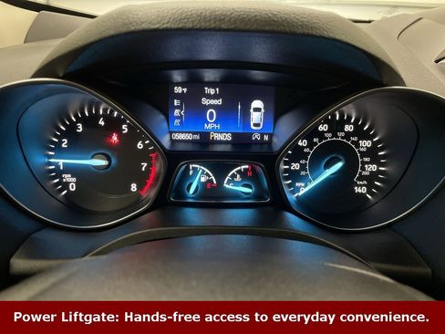 Used 2017 Ford Escape Titanium image 6