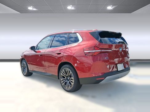 Used 2026 BMW X3 xDrive30i w/ Premium Package AWD/4WD image 3