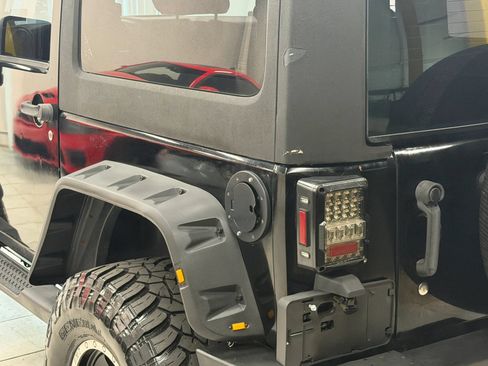 Used 2013 Jeep Wrangler Sport AWD/4WD image 12