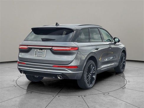 New 2026 Lincoln Corsair Premiere image 12