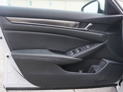 Used 2019 Honda Accord Sport image 24