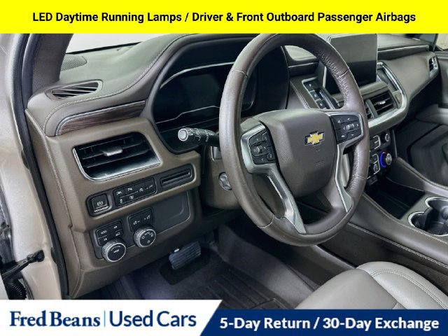 Used 2022 Chevrolet Suburban LT w/ Luxury Package AWD/4WD image 14