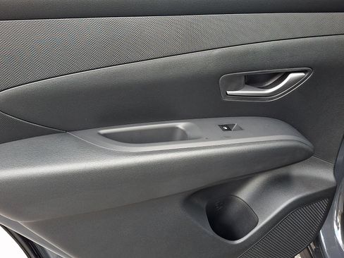 New 2026 Hyundai Tucson SE image 8