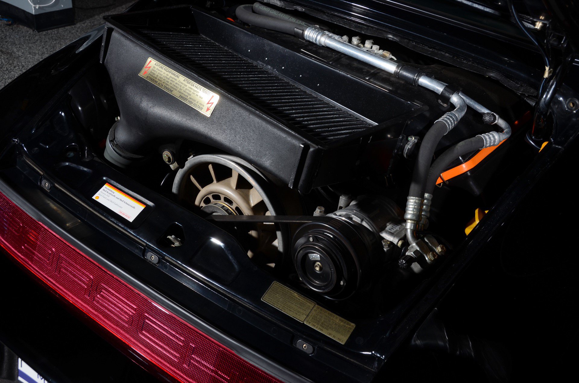 Used 1994 Porsche 911 Turbo RWD image 27