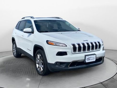 Used 2018 Jeep Cherokee Limited AWD/4WD image 7