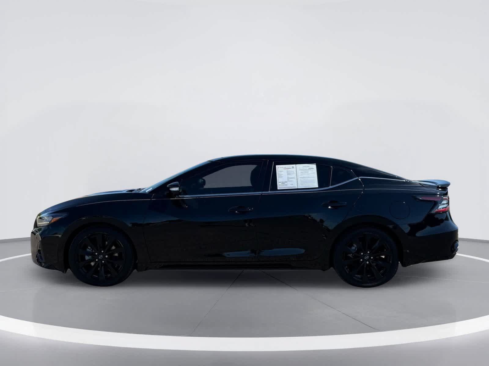 Used 2023 Nissan Maxima SR w/ Sport Mat Group FWD image 4
