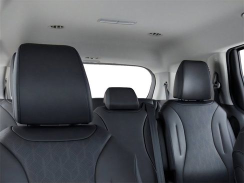 New 2026 Kia Carnival EX image 27