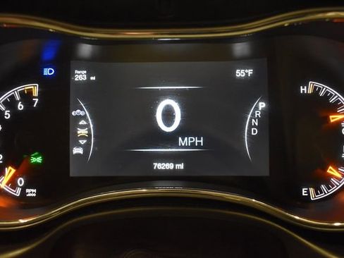 Used 2018 Jeep Grand Cherokee Limited AWD/4WD image 24