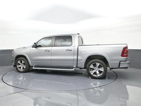 Used 2022 RAM 1500 Laramie AWD/4WD image 5