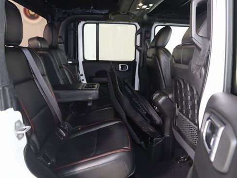 Used 2020 Jeep Gladiator Rubicon w/ Dual Top Group image 15