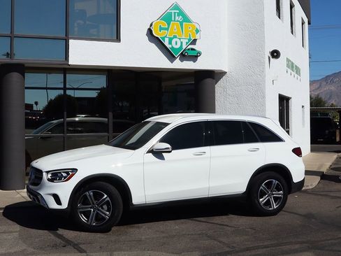 Used 2021 Mercedes-Benz GLC 300 4MATIC image 4