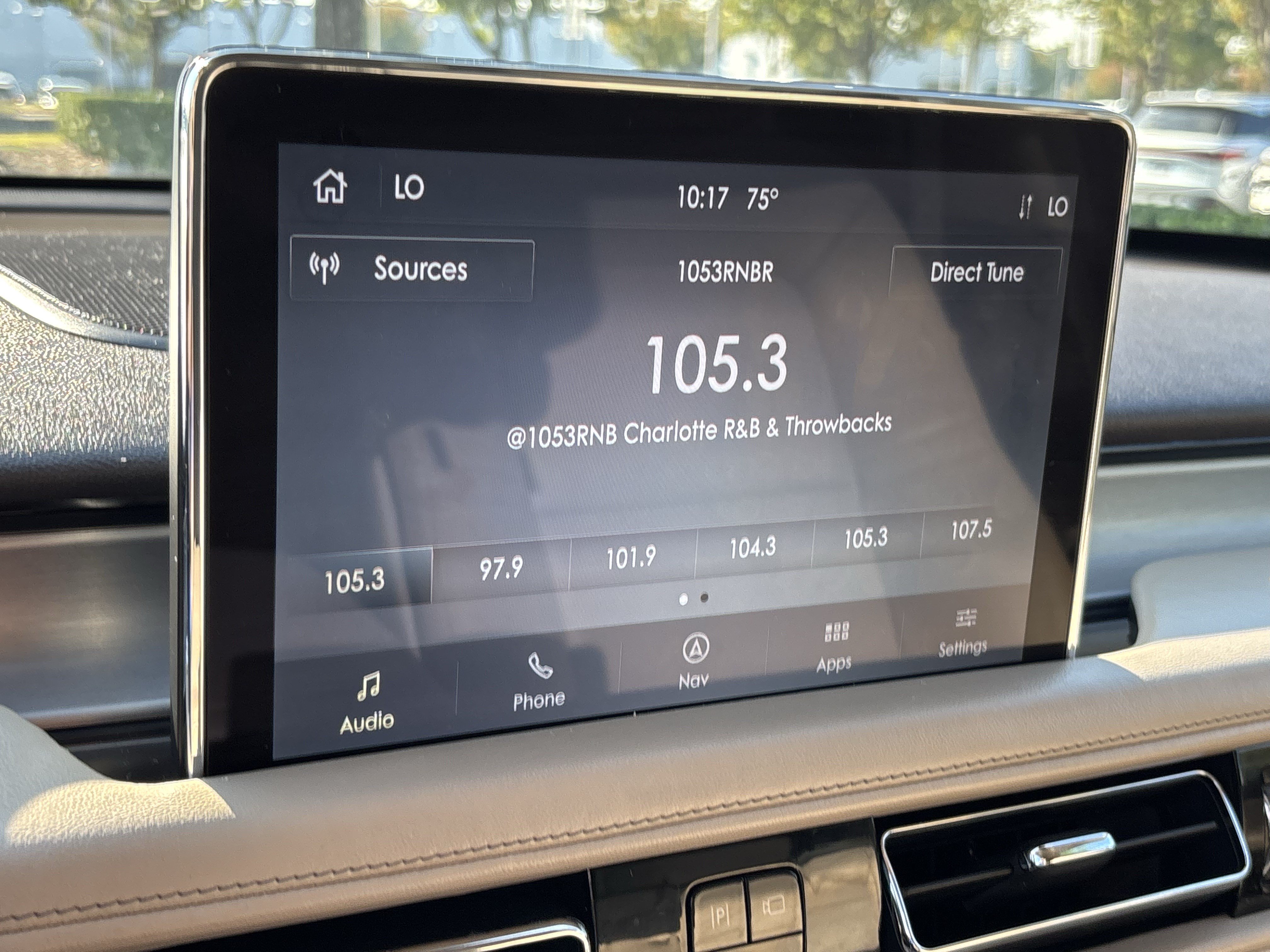 Used 2022 Lincoln Aviator AWD w/ Premium Package image 27