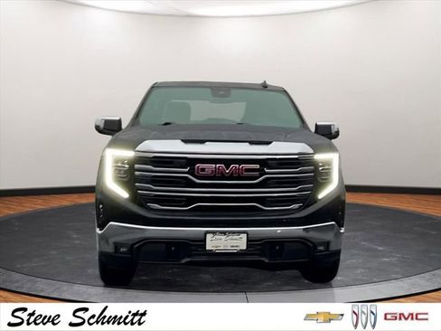 Certified 2022 GMC Sierra 1500 SLT w/ SLT Premium Package image 3