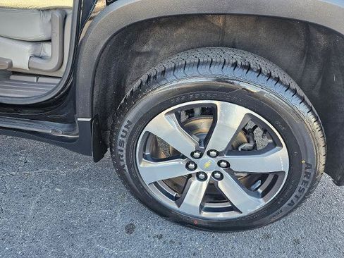 Used 2020 Chevrolet Traverse LT w/ LT Premium Package FWD image 41