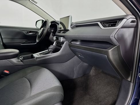 Certified 2025 Toyota RAV4 XLE AWD/4WD image 28