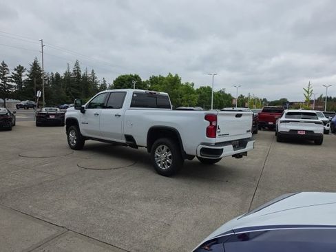 Used 2022 Chevrolet Silverado 3500 High Country w/ Z71 Off-Road Package AWD/4WD image 9