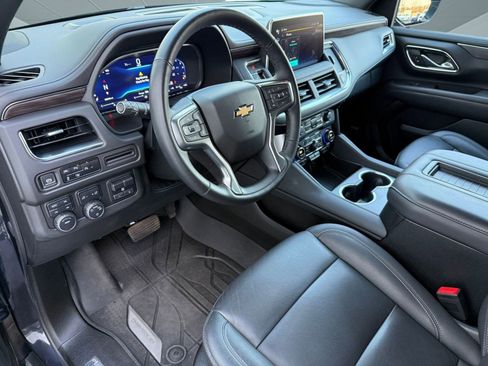 Used 2023 Chevrolet Tahoe LT w/ Luxury Package image 4