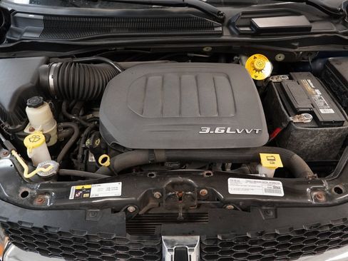 Used 2016 Dodge Grand Caravan SE w/ Quick Order Package 29E SE image 34