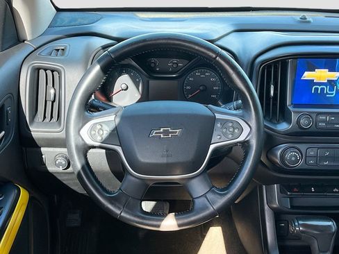 Used 2015 Chevrolet Colorado LT image 11