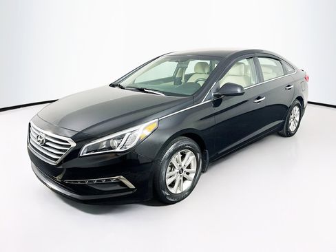 Used 2015 Hyundai Sonata SE image 3