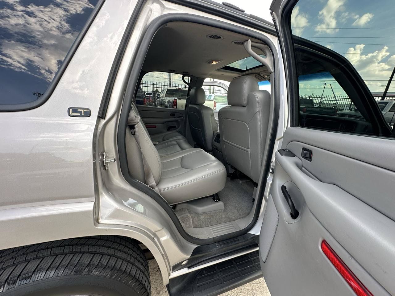Used 2004 Chevrolet Tahoe LT w/ LT Preferred Equipment Group AWD/4WD image 69