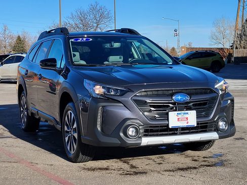 Certified 2025 Subaru Outback Limited image 3