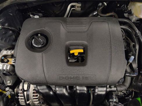 Used 2025 Kia Soul LX FWD image 30
