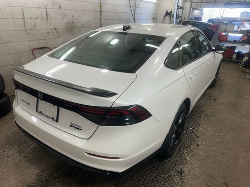 Used 2023 Honda Accord Sport image 4