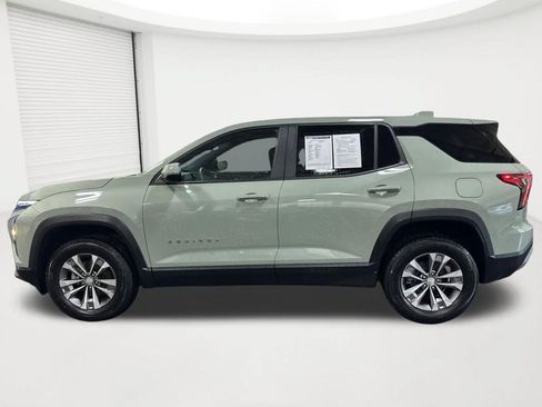 Used 2026 Chevrolet Equinox LT AWD/4WD image 8