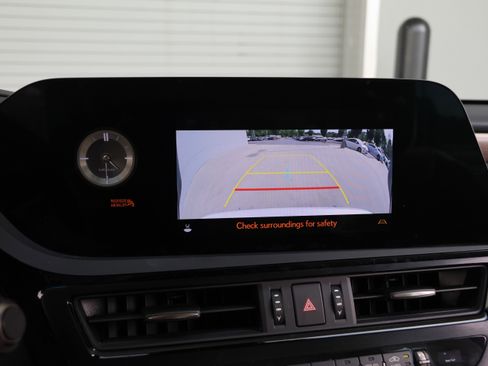 Used 2023 Lexus ES 350 w/ Premium Package image 23