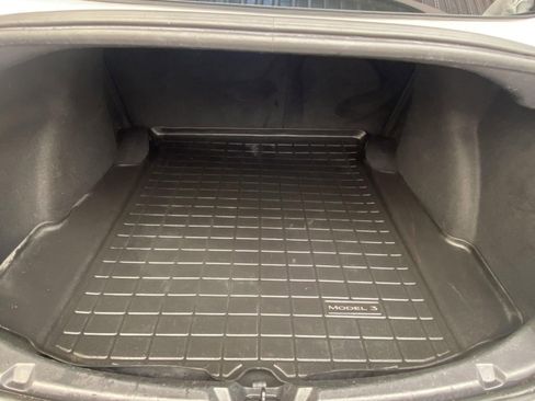 Used 2018 Tesla Model 3 Performance image 17